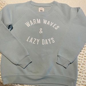 Pale green crew neck. Warm and soft. Size M. Only worn 1-2 times.